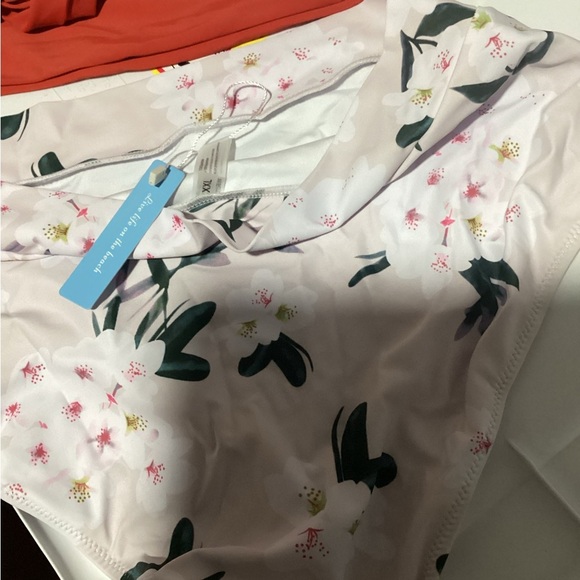 Two Piece Bikini Set Full Coverage Swimsuit Tummy Control Padded NWT - Picture 3 of 3